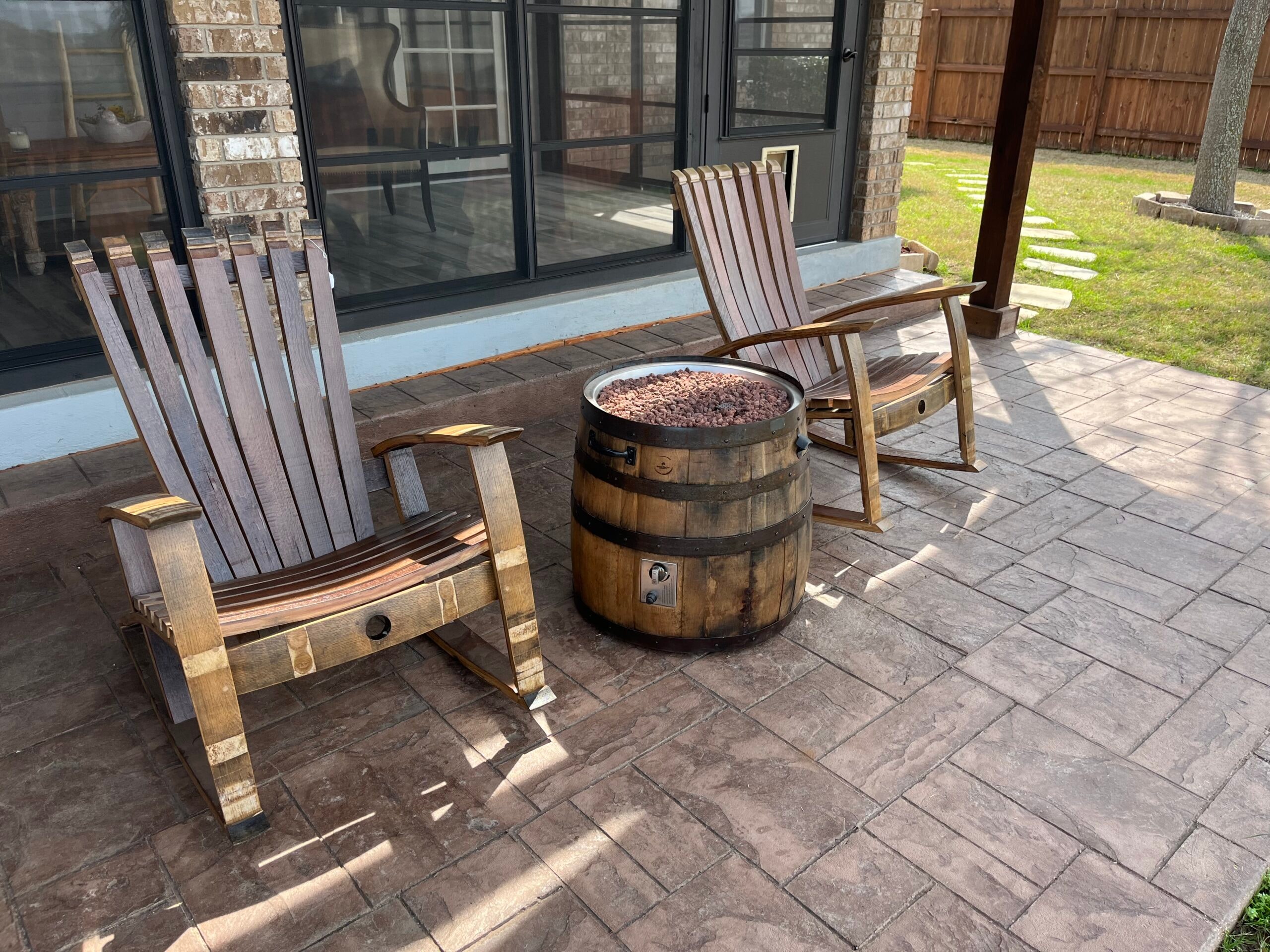 Barrel fire pit with two rockers